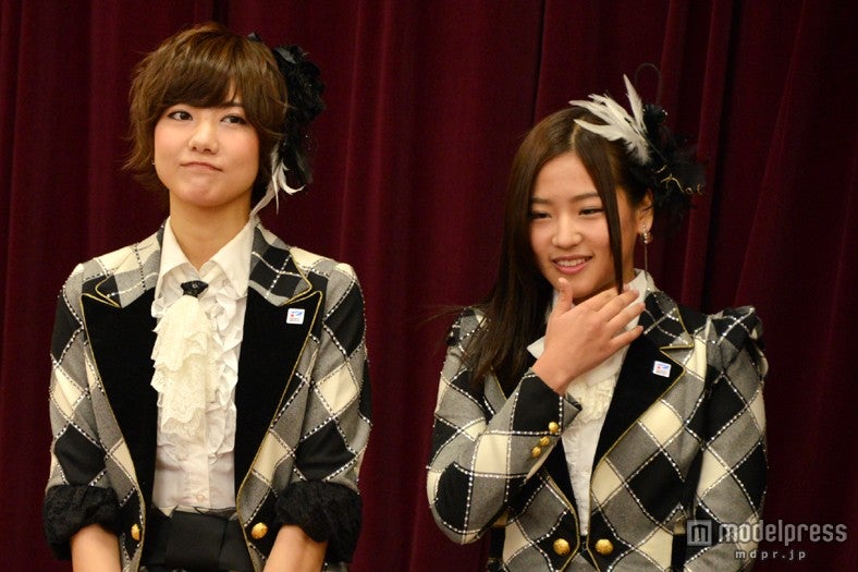 （左より）宮澤佐江、仲川遥香