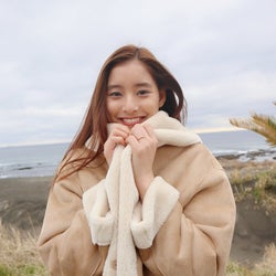 震える新木優子が 震えるほど可愛い と話題沸騰 婚約指輪にも注目集まる トドメの接吻 モデルプレス