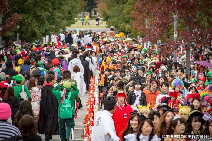 パレードの様子 (C)T-SPOOK実行委員会