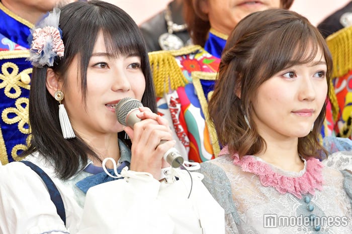 横山由依、渡辺麻友 (C)モデルプレス