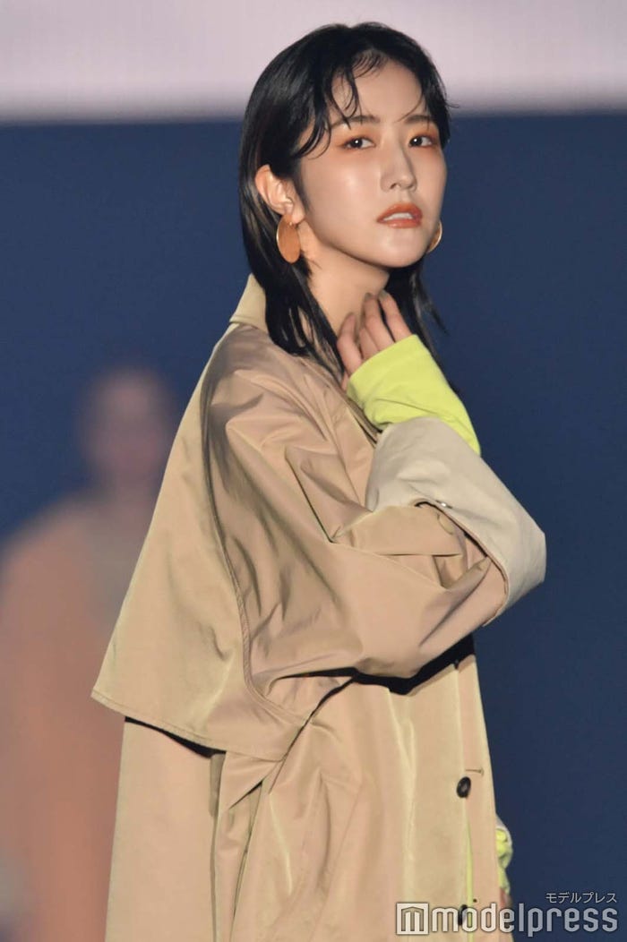 土生瑞穂(C)モデルプレス