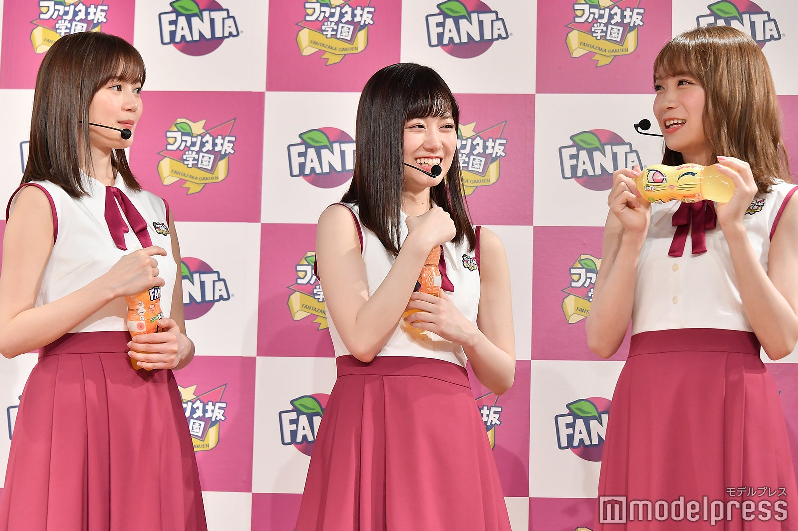 生田絵梨花、山下美月、秋元真夏（C）モデルプレス