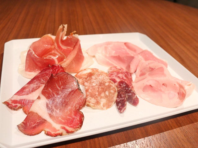 column_b34b7ae31074ed00579bf3ac17301c88.