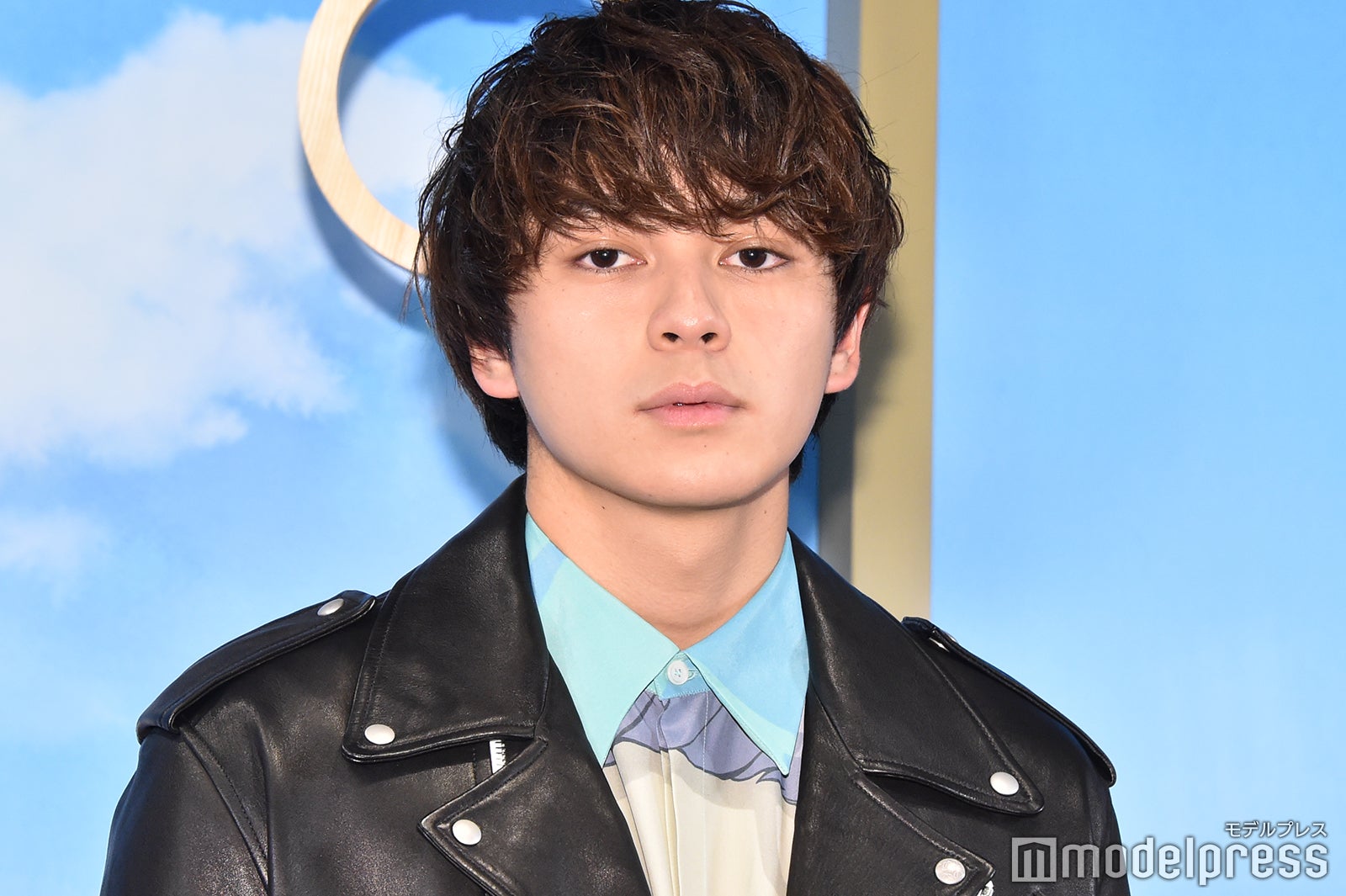 眞栄田郷敦＆鈴木亮平、“話し込んでいた内容”が「独特すぎる