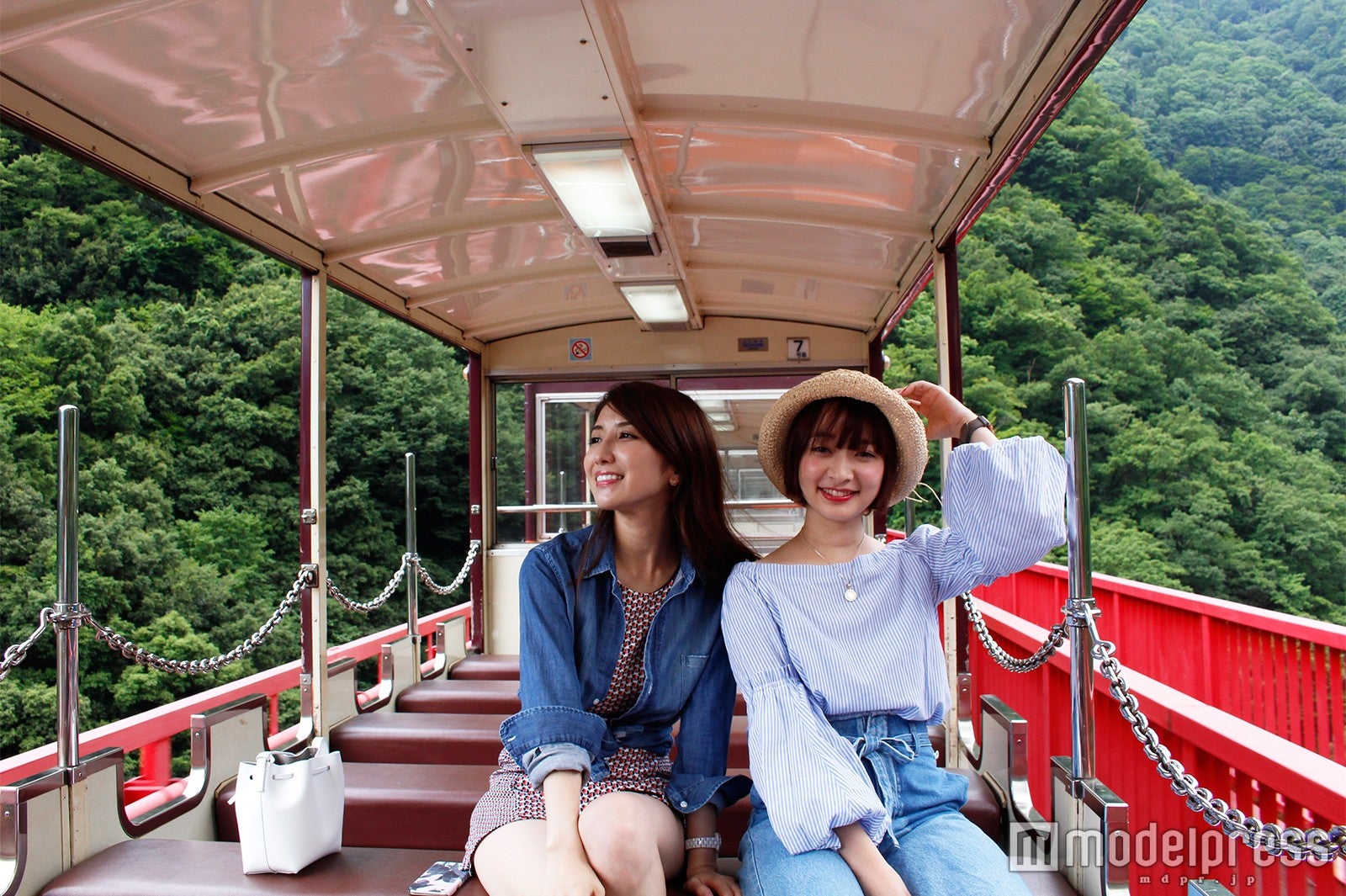 トロッコ列車（C）モデルプレス