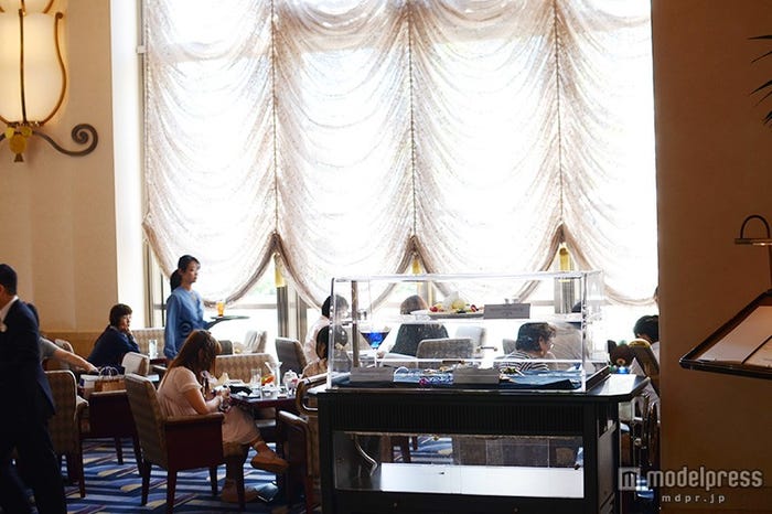 ロビーラウンジ「ハイピリオン・ラウンジ」