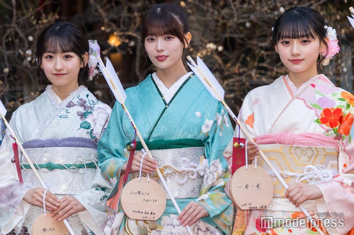 一ノ瀬美空、岩本蓮加、川崎桜(C)モデルプレス