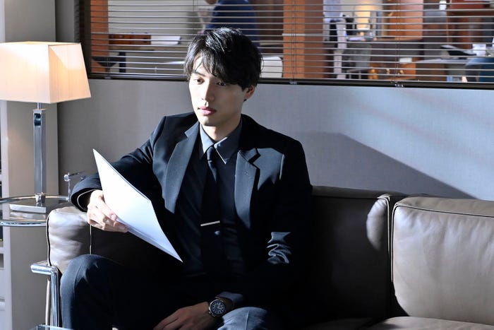 福士蒼汰「弁護士ソドム」第4話より(C)テレビ東京