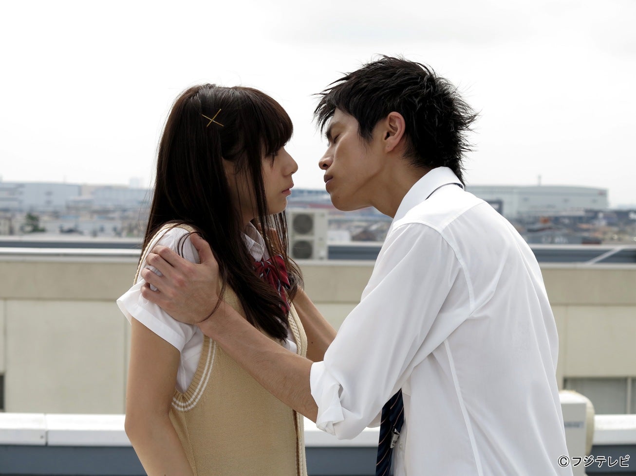 西内まりや、山本裕典／ドラマ「山田くんと7人の魔女」第7話より