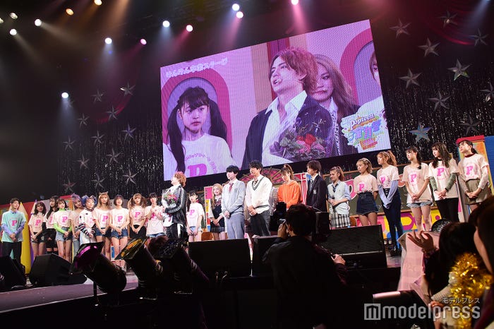 中島健(けんけん)卒業ステージの様子 (C)モデルプレス