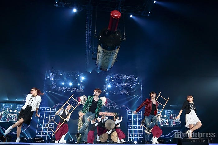 SUPER JUNIOR-D&E(左から)ウニョク、ドンヘ