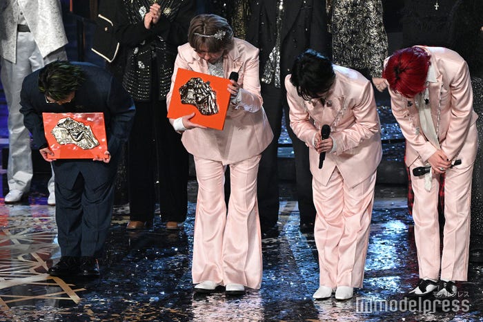 こっちのけんと、Mrs. GREEN APPLE(C)モデルプレス