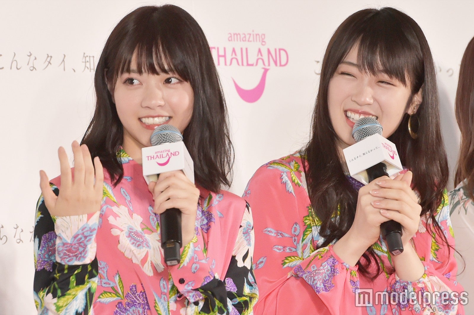 西野七瀬、高山一実（C）モデルプレス