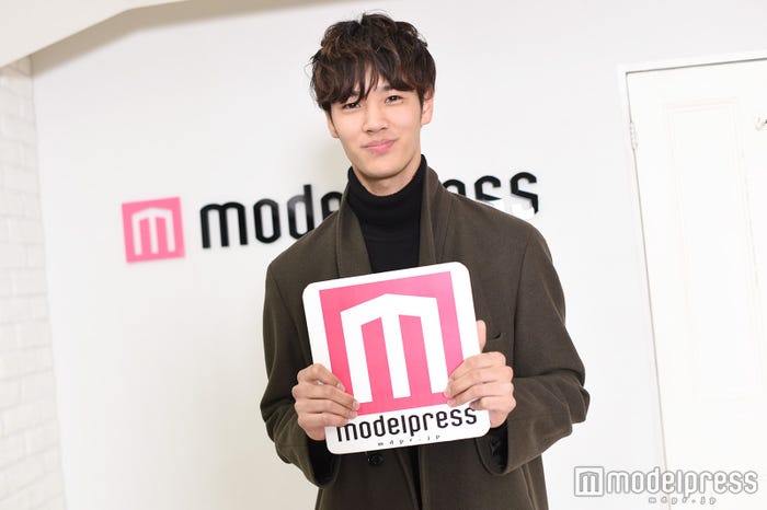 (C)モデルプレス