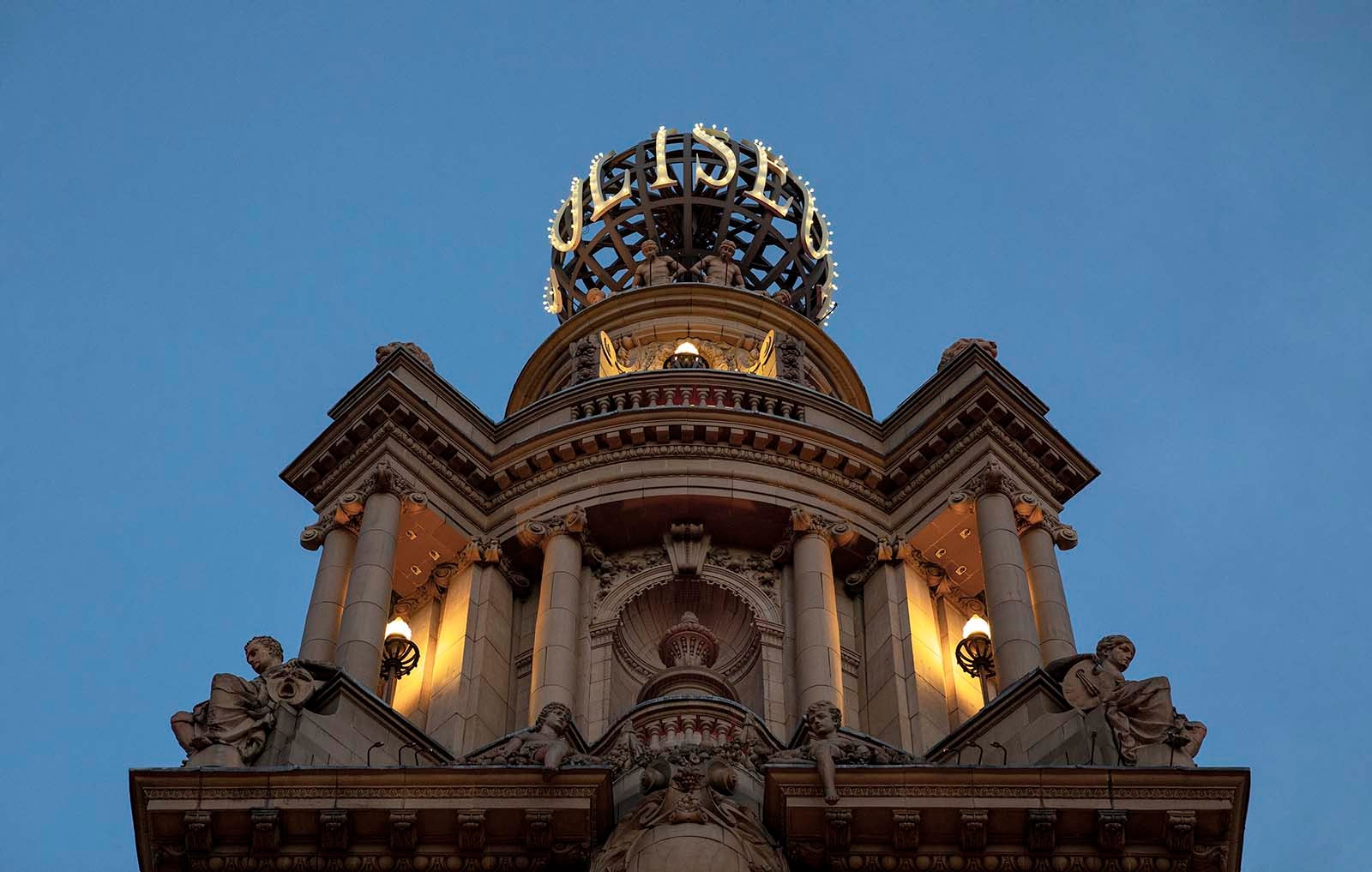 ロンドン・コロシアム／撮影者：Guy de Laubier