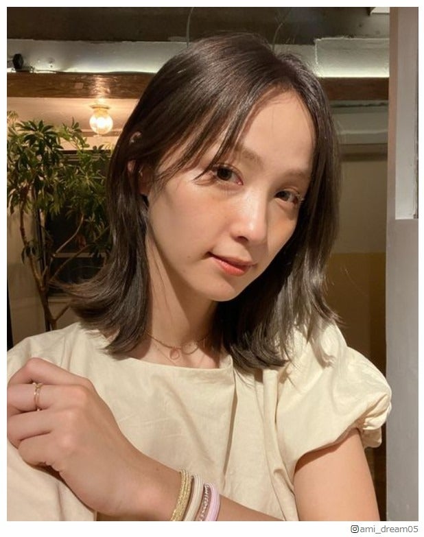 Dream Ami、“金髪卒業”を報告 中学生以来の暗髪に「鏡を見るたびにビックリしちゃう」