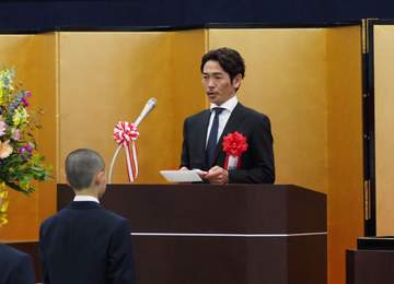 戸崎圭「みなさまのデビューを心から楽しみに」騎手の卵へ呼びかけ JRA競馬学校騎手課程第45期生入学式