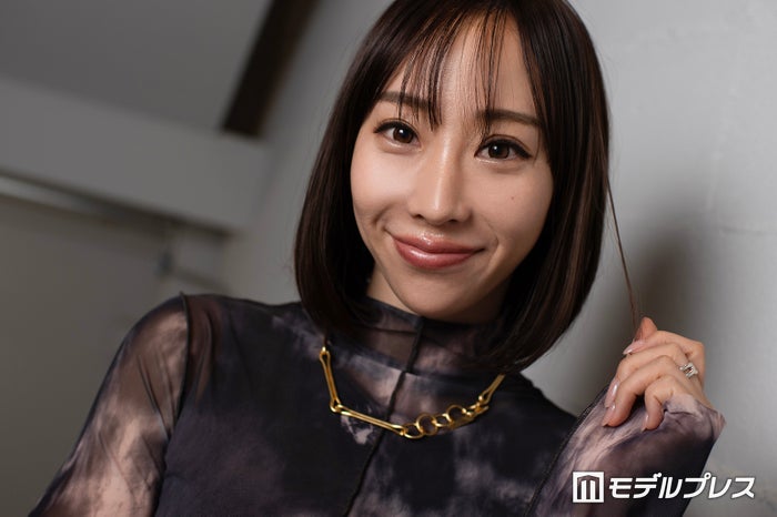 「バチェラー4」秋倉諒子、10年前のビキニ姿披露「スタイル良過ぎ」「ずっと可愛くて素敵」の声