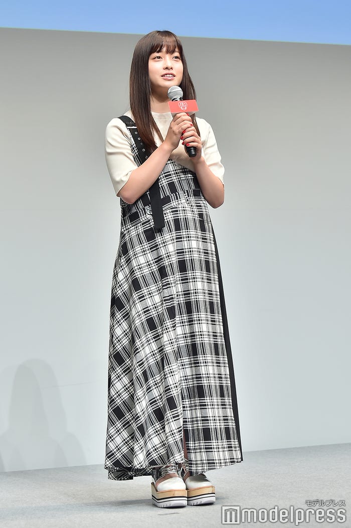 橋本環奈(C)モデルプレス