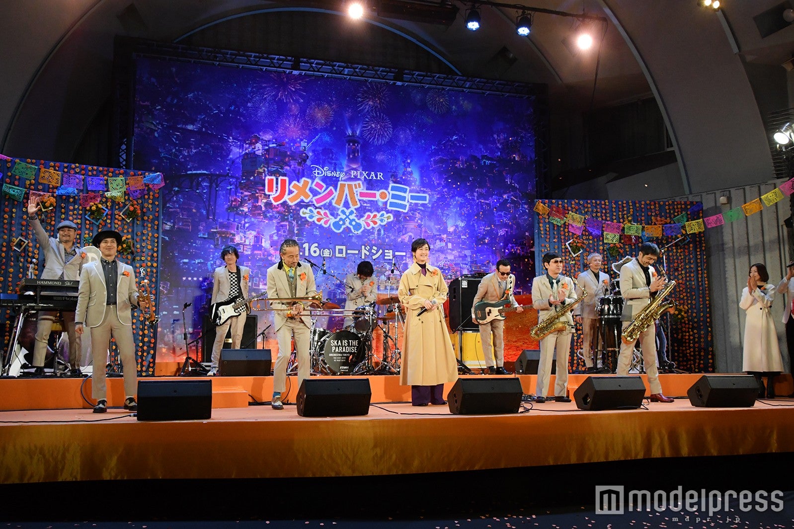 シシド・カフカ＆東京スカパラダイスオーケストラ （C）モデルプレス