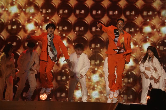 あむぎり、関口メンディー(C)上飯坂 一