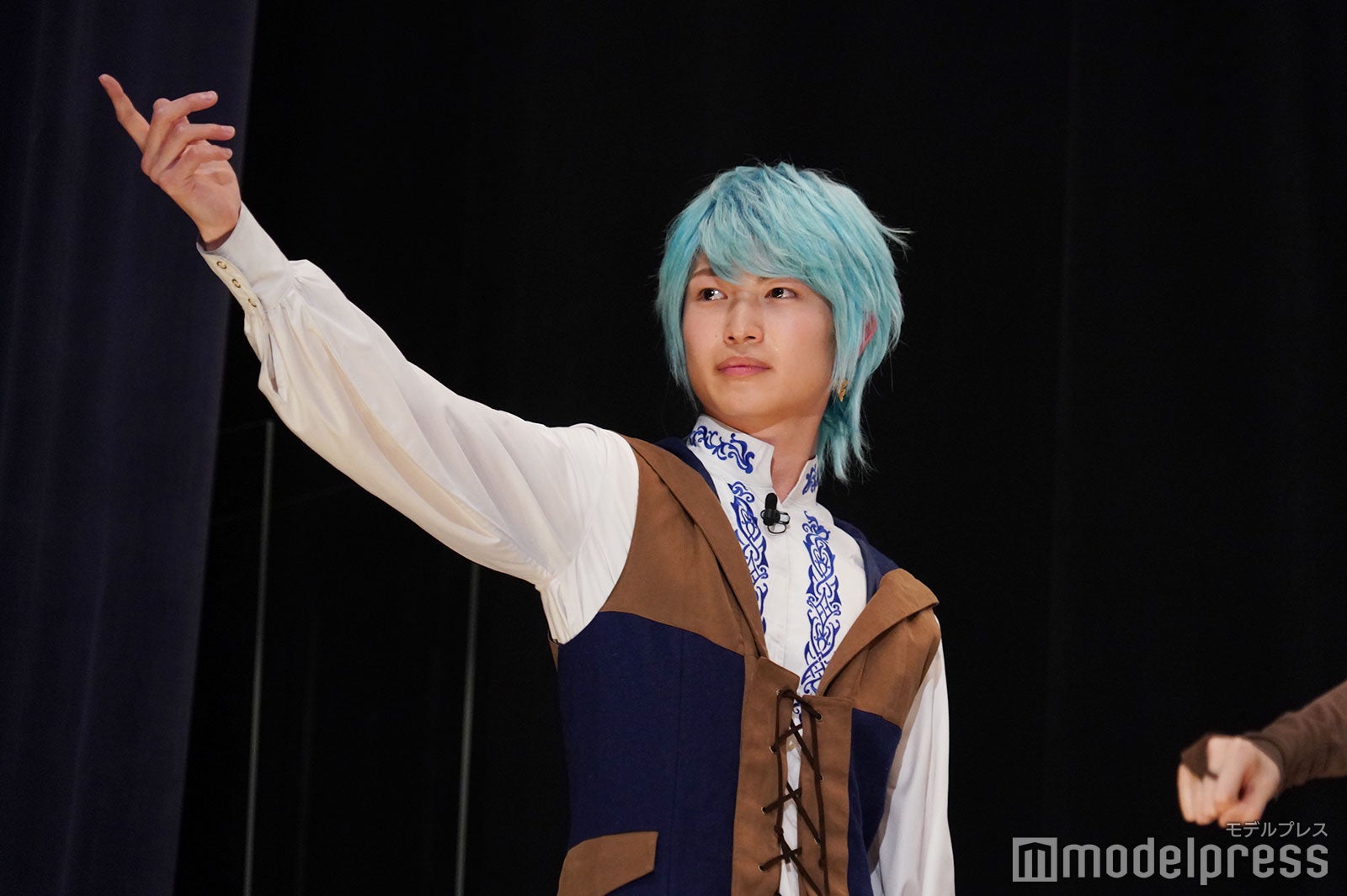 綱啓永（C）モデルプレス