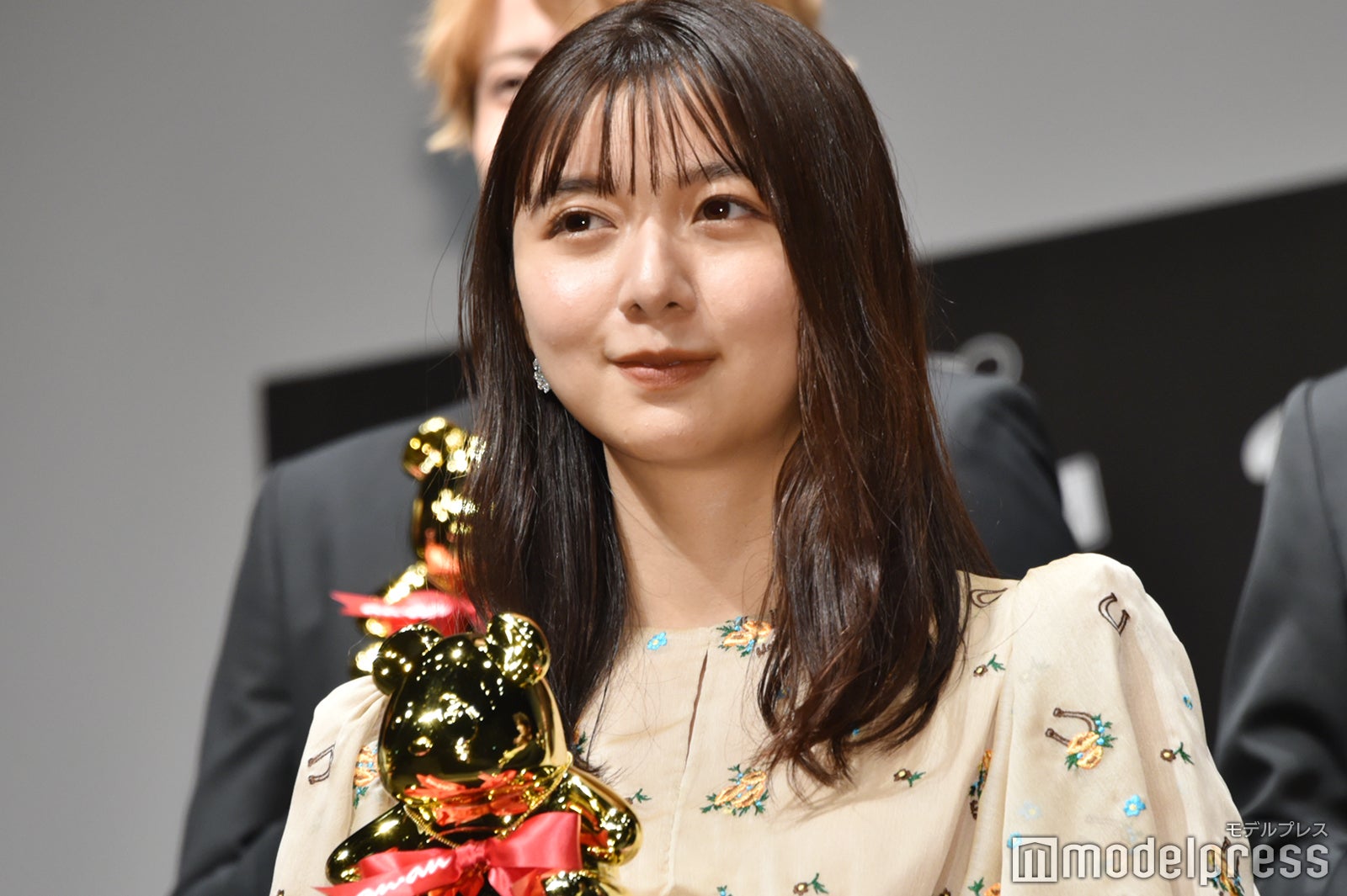 上白石萌音「悔しいこともありました」多忙な1年振り返る＜anan AWARD 2022＞ - モデルプレス