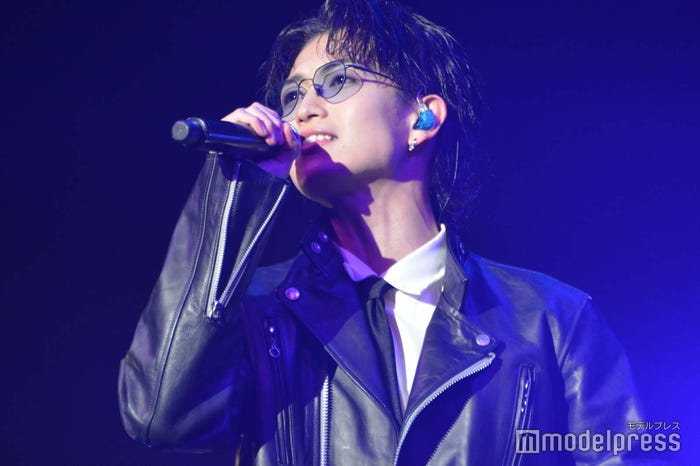 綱啓永(C)モデルプレス