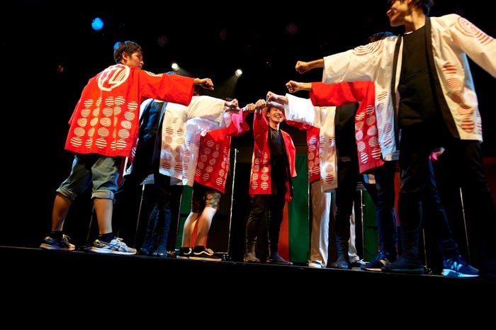 「浅草軽演劇集団・ウズイチ」の第2期公演『シャフ』初日の様子(提供写真)