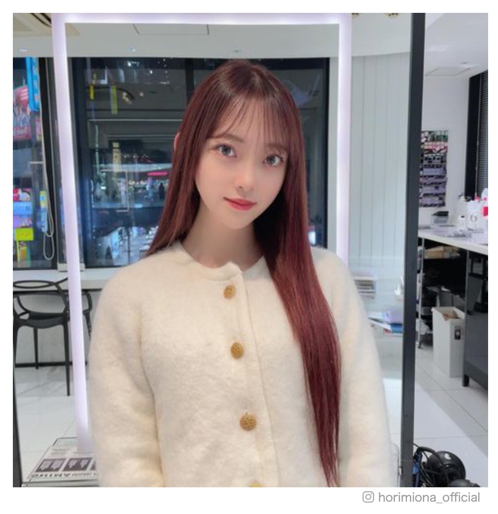 堀未央奈、ピンクレッドヘアにイメチェン「新鮮で可愛い」「真似したい」と反響