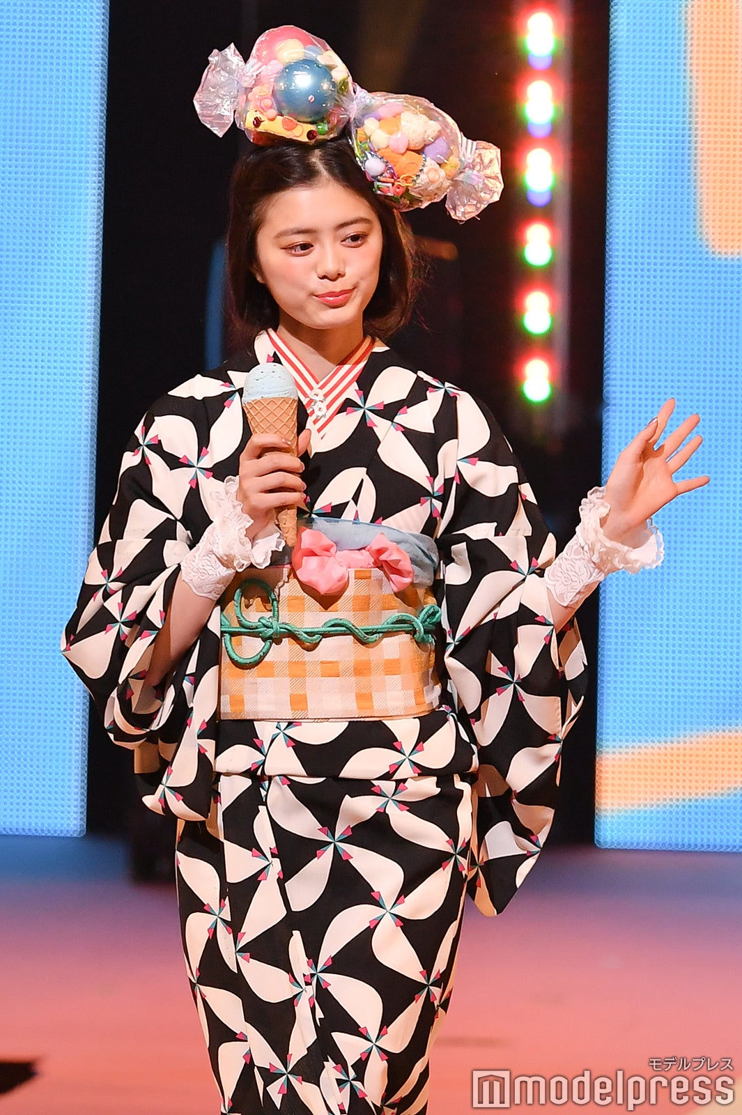 紺野彩夏（C）モデルプレス: