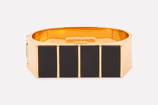 ストーンバングル「CHARLES & KEITH」7,020円(税込)/画像提供:CHARLES & KEITH