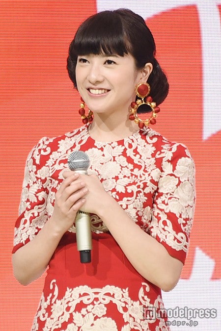 吉高由里子 紅白司会 最大の難関 は 嵐からもツッコミ 紅白リハ2日目 モデルプレス 吉高由里子 紅白司会 最大の難関 は 嵐からもツッコミ 紅白リハ2日目 モデルプレス