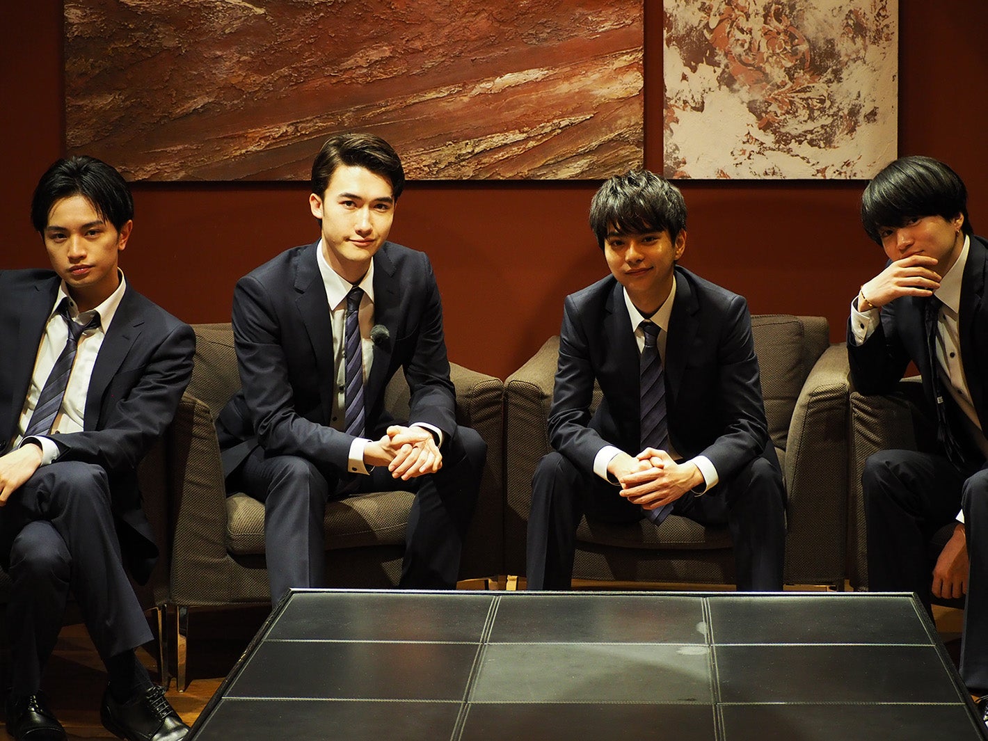 Sexy Zone、ダンディに口説く対決　中島健人は不機嫌に？