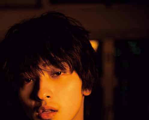 横浜流星、無精髭で男の色気 異例の重版で出版界でも“ユリユリブーム”