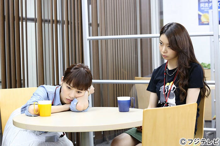 戸田恵梨香、森カンナ(C)フジテレビ