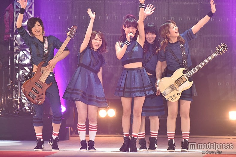 画像4/5) 瀧本美織率いるLAGOON「GirlsAward」初パフォーマンス
