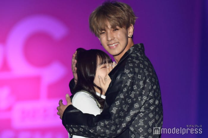 黒江心温、久保田燦(C)モデルプレス