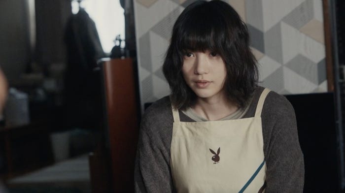 のん「MISS KING / ミス・キング」第3話場面写真(C)AbemaTV, Inc.