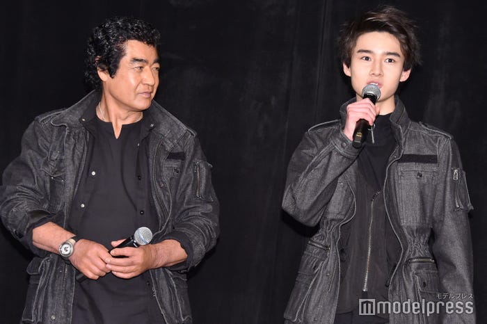 藤岡弘、藤岡真威人(C)モデルプレス