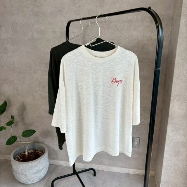 しまむら スラブシアー配色プリントビッグTシャツ しまむらのスラブシアー配色プリントビッグTシャツ