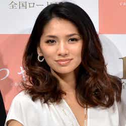 映画「つやのよる」完成会見に登場した野波麻帆