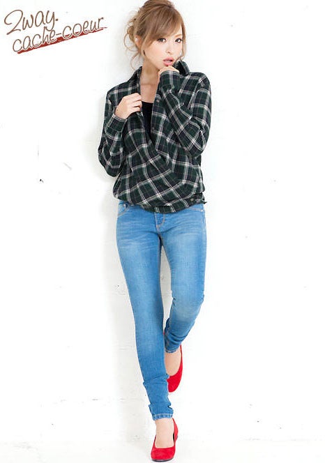 長袖カラーシンプルチェックシャツ「神戸レタス」1891円（税込）／画像提供：神戸レタス