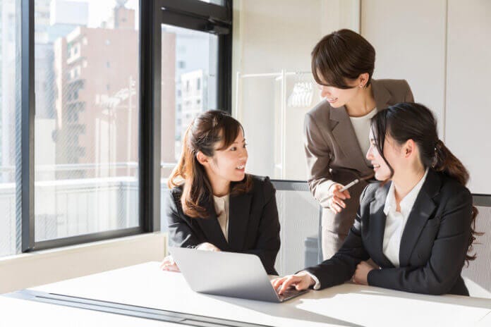 悪口を言う