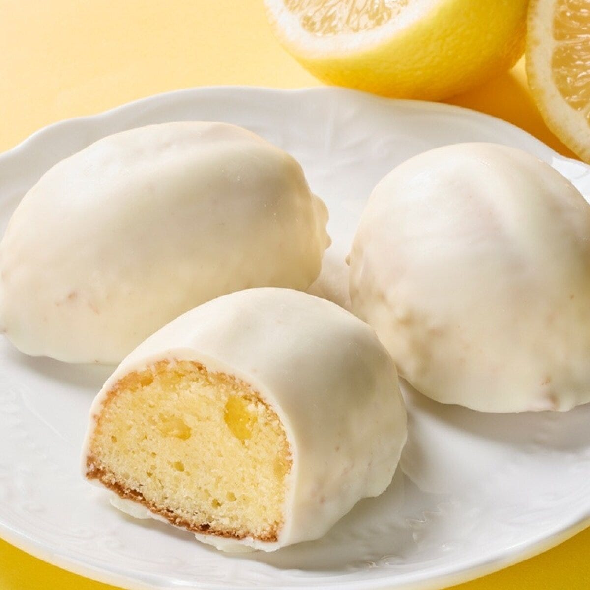 シャトレーゼのおひさま香るレモンケーキのビジュアル