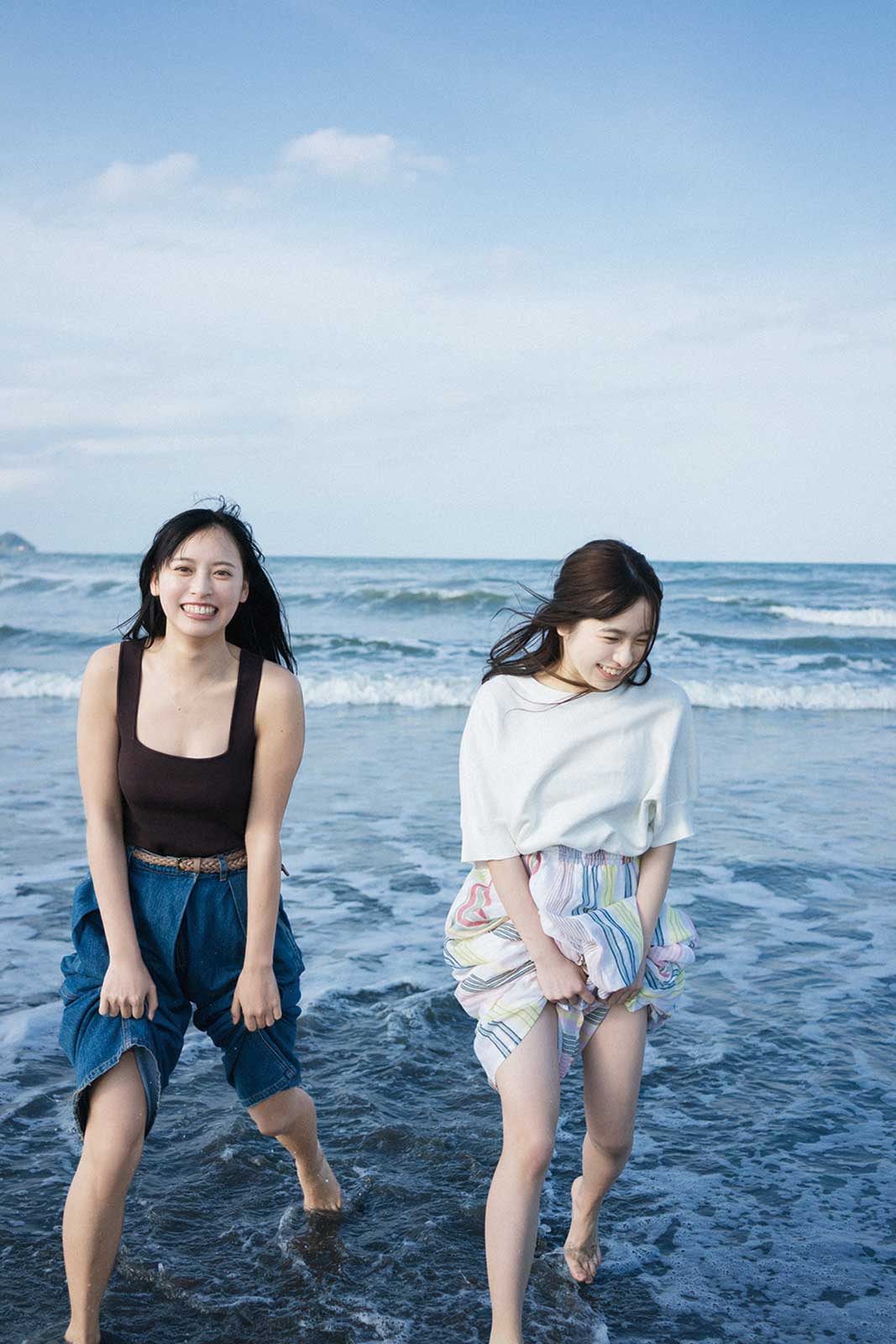 大槻りこ、早川渚紗（画像提供：講談社）