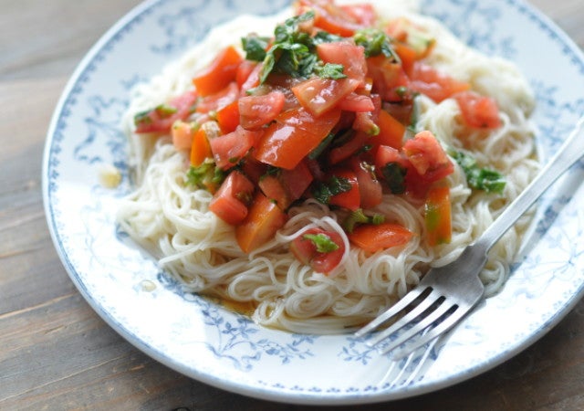 夏休みのお昼ごはんにも便利 簡単で美味しい そうめんのアレンジレシピ3選 モデルプレス 夏休みのお昼ごはんにも便利 簡単で美味しい そうめんのアレンジレシピ3選 モデルプレス