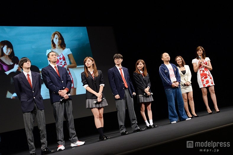 舞台挨拶の様子