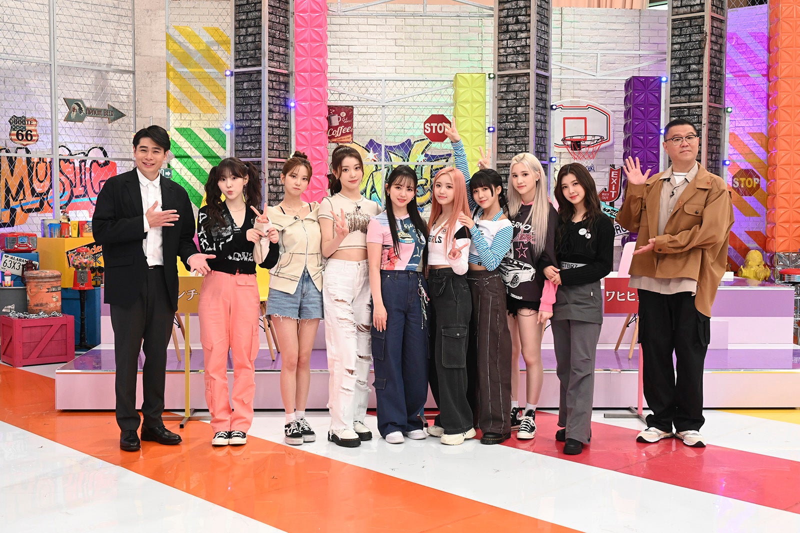 吉村崇、チェヒョン、ユジン、シャオティン、マシロ、イェソ、ヒカル、ヒュニンバヒエ、ダヨン、長谷川忍（C）テレビ朝日