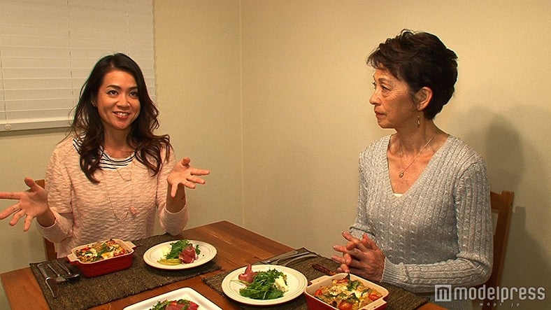 ロスの日本人妻・レイラさん、母・街田リーヌ／画像提供：毎日放送